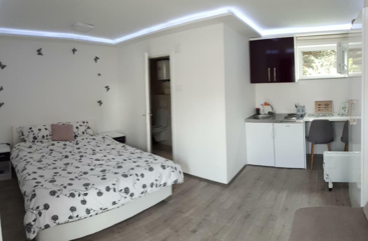 Apartman Ana 2 Требинье Экстерьер фото